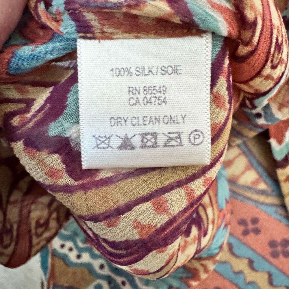 Tommy Bahama 100% Silk Paisley Tunic Top M Boho Resort Coastal Luxe F76 - Picture 7 of 7